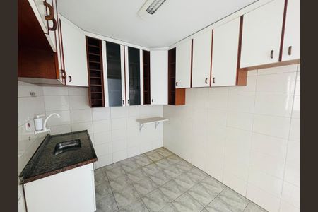 Apartamento para alugar com 67m², 2 quartos e 1 vaga Apartamento para alugar com 67m², 2 quartos e 1 vagaCozinha