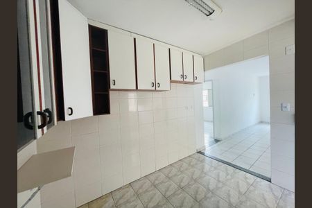 Apartamento para alugar com 67m², 2 quartos e 1 vaga Apartamento para alugar com 67m², 2 quartos e 1 vagaCozinha