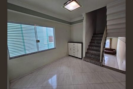 Casa à venda com 183m², 3 quartos e 4 vagas