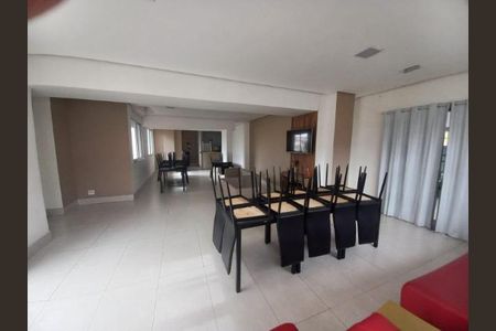 Apartamento à venda com 3 quartos, 66m² em Vila Nivi, São Paulo