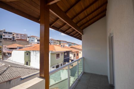 Casa à venda com 133m², 4 quartos e 6 vagas Casa à venda com 133m², 4 quartos e 6 vagasVaranda do Quarto 3