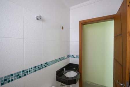 Casa à venda com 133m², 4 quartos e 6 vagas Casa à venda com 133m², 4 quartos e 6 vagasBanheiro