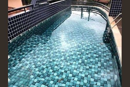 Casa de condomínio à venda com 170m², 4 quartos e 2 vagas