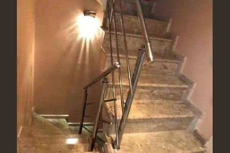 Casa de condomínio à venda com 170m², 4 quartos e 2 vagas