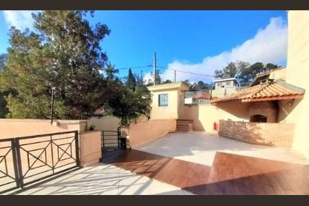 Casa de condomínio à venda com 170m², 4 quartos e 2 vagas