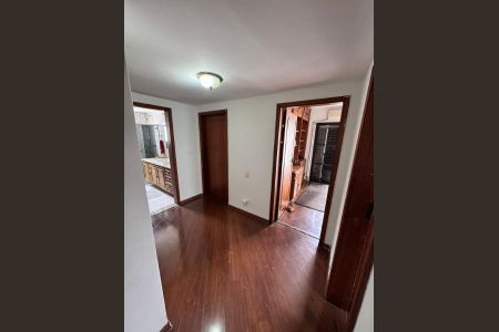 Apartamento à venda com 198m², 4 quartos e 2 vagas