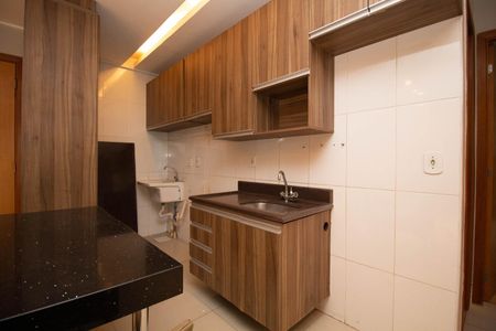 Apartamento para alugar com 50m², 2 quartos e 2 vagas Apartamento para alugar com 50m², 2 quartos e 2 vagasCozinha e Área de Serviço