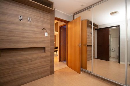 Apartamento para alugar com 50m², 2 quartos e 2 vagas Apartamento para alugar com 50m², 2 quartos e 2 vagasSuíte