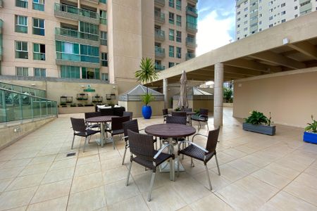 Apartamento para alugar com 50m², 2 quartos e 2 vagas Apartamento para alugar com 50m², 2 quartos e 2 vagasÁrea comum - Piscina