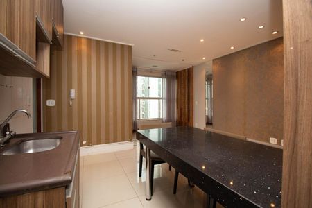 Apartamento para alugar com 50m², 2 quartos e 2 vagas Apartamento para alugar com 50m², 2 quartos e 2 vagasCozinha e Área de Serviço