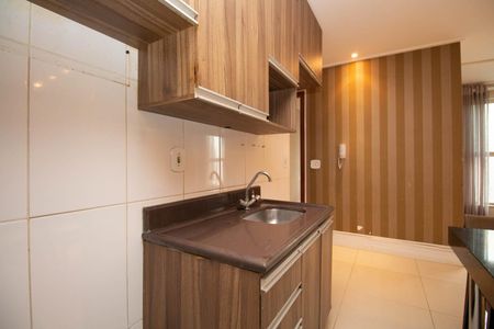 Apartamento para alugar com 50m², 2 quartos e 2 vagas Apartamento para alugar com 50m², 2 quartos e 2 vagasCozinha e Área de Serviço