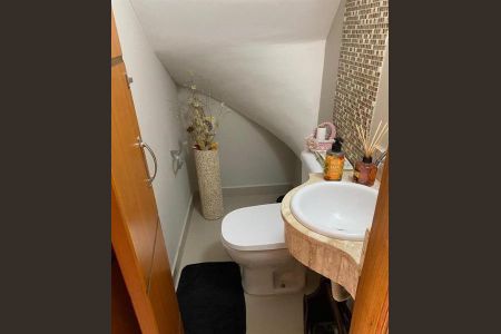 Casa à venda com 3 quartos, 85m² em Vila Nivi, São Paulo
