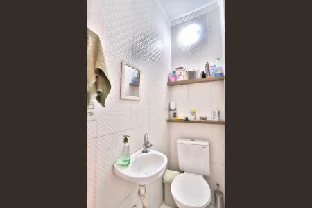 Casa à venda com 110m², 3 quartos e sem vaga Casa à venda com 110m², 3 quartos e sem vagaLavabo