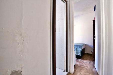 Casa à venda com 110m², 3 quartos e sem vaga Casa à venda com 110m², 3 quartos e sem vagaCorredor