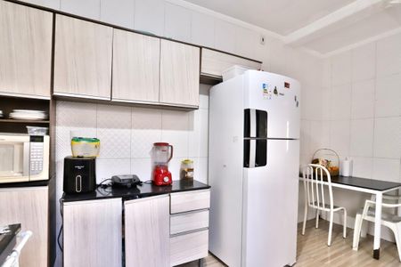 Casa à venda com 110m², 3 quartos e sem vaga Casa à venda com 110m², 3 quartos e sem vagaCozinha