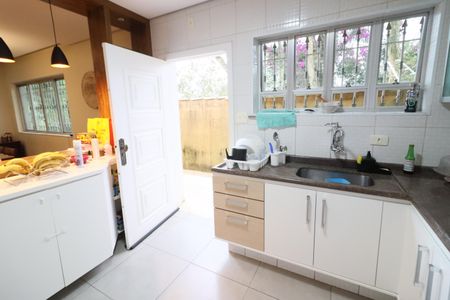 Casa para alugar com 250m², 3 quartos e 2 vagasCozinha