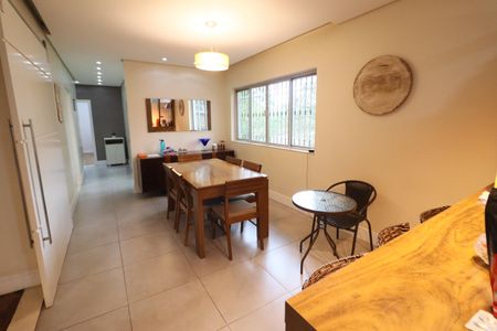 Casa para alugar com 250m², 3 quartos e 2 vagasCopa