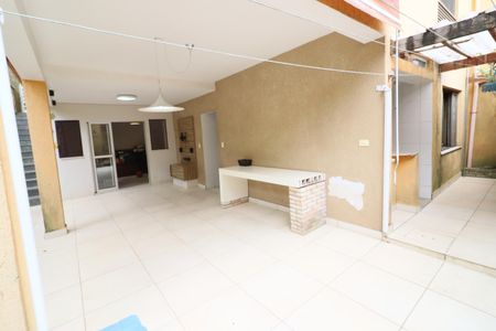 Casa para alugar com 250m², 3 quartos e 2 vagasQuintal