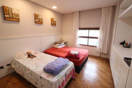 Casa para alugar com 250m², 3 quartos e 2 vagasQuarto 2