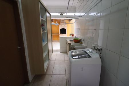 Casa para alugar com 250m², 3 quartos e 2 vagasÁrea de Serviço