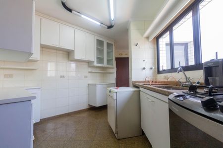 Apartamento à venda com 138m², 3 quartos e 3 vagas Apartamento à venda com 138m², 3 quartos e 3 vagasCozinha