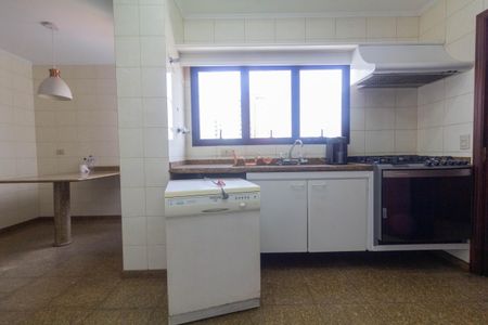 Apartamento à venda com 138m², 3 quartos e 3 vagas Apartamento à venda com 138m², 3 quartos e 3 vagasCozinha