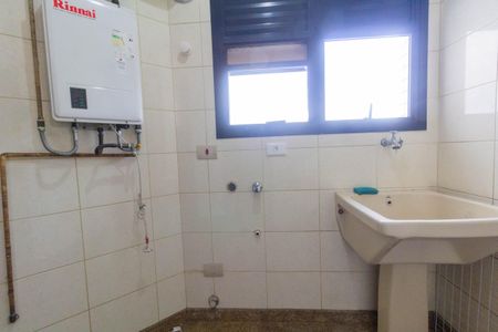 Apartamento à venda com 138m², 3 quartos e 3 vagas Apartamento à venda com 138m², 3 quartos e 3 vagasÁrea de Serviço