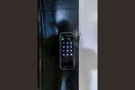 Apartamento à venda com 68m², 3 quartos e 1 vaga Apartamento à venda com 68m², 3 quartos e 1 vagaFechadura eletrônica