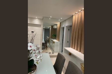 Apartamento à venda com 133m², 3 quartos e 2 vagas Apartamento à venda com 133m², 3 quartos e 2 vagasSala