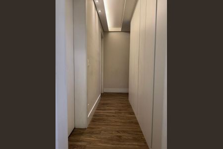 Apartamento à venda com 133m², 3 quartos e 2 vagas Apartamento à venda com 133m², 3 quartos e 2 vagasCorredor