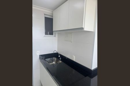 Apartamento à venda com 133m², 3 quartos e 2 vagas Apartamento à venda com 133m², 3 quartos e 2 vagasCozinha e Área de Serviço