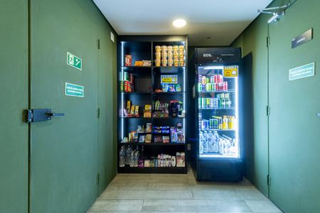 Studio para alugar com 40m², 1 quarto e sem vaga Studio para alugar com 40m², 1 quarto e sem vagaMini Market