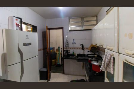 Casa à venda com 120m², 3 quartos e 3 vagas Casa à venda com 120m², 3 quartos e 3 vagasCozinha