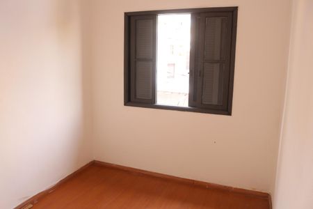 Sala e quarto de casa para alugar com 1 quarto, 28m² em Barcelona, São Caetano do Sul