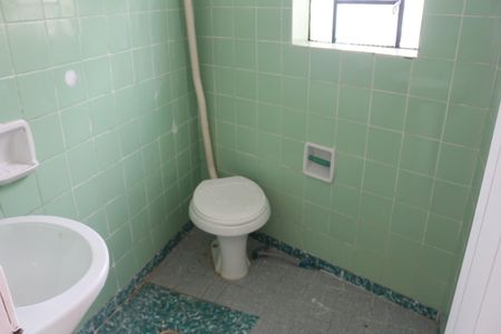 Banheiro Social de casa para alugar com 1 quarto, 28m² em Barcelona, São Caetano do Sul
