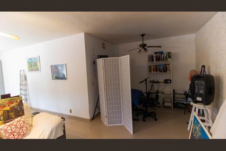 Casa à venda com 240m², 4 quartos e 1 vagaSala