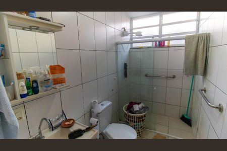 Casa à venda com 240m², 4 quartos e 1 vaga Casa à venda com 240m², 4 quartos e 1 vagaBanheiro Social