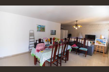 Sala de casa à venda com 4 quartos, 240m² em São Francisco, Niterói