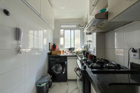 Apartamento à venda com 44m², 2 quartos e 1 vaga Apartamento à venda com 44m², 2 quartos e 1 vagaCozinha e Área de Serviço
