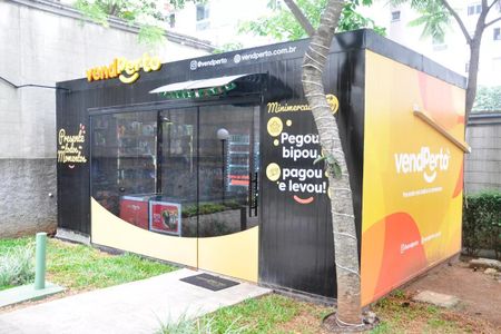 Apartamento à venda com 44m², 2 quartos e 1 vaga Apartamento à venda com 44m², 2 quartos e 1 vagaMercadinho