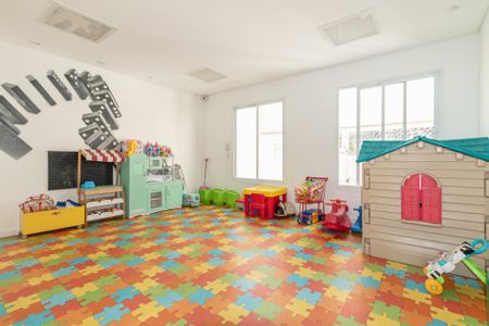 Apartamento à venda com 124m², 3 quartos e 2 vagas Apartamento à venda com 124m², 3 quartos e 2 vagasÁrea comum - Brinquedoteca