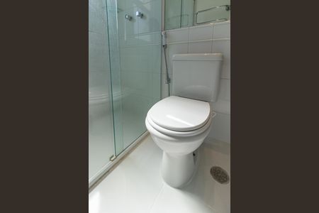 Apartamento à venda com 124m², 3 quartos e 2 vagas Apartamento à venda com 124m², 3 quartos e 2 vagasBanheiro da Suíte 2