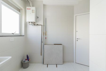 Apartamento à venda com 124m², 3 quartos e 2 vagas Apartamento à venda com 124m², 3 quartos e 2 vagasÁrea de Serviço