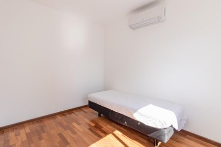 Apartamento à venda com 124m², 3 quartos e 2 vagas Apartamento à venda com 124m², 3 quartos e 2 vagasSuíte 2