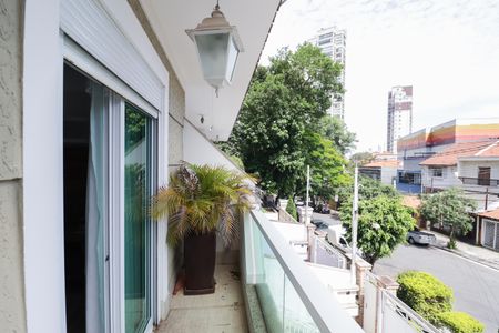 Casa à venda com 340m², 3 quartos e 3 vagas Casa à venda com 340m², 3 quartos e 3 vagasVaranda da Suíte