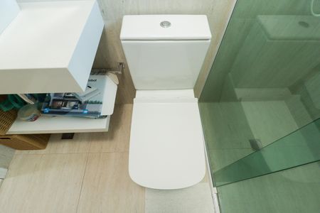 Casa à venda com 340m², 3 quartos e 3 vagas Casa à venda com 340m², 3 quartos e 3 vagasBanheiro da Suíte 3