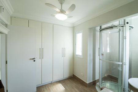 Casa à venda com 340m², 3 quartos e 3 vagas Casa à venda com 340m², 3 quartos e 3 vagasSuíte 2