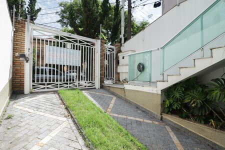 Casa à venda com 340m², 3 quartos e 3 vagas Casa à venda com 340m², 3 quartos e 3 vagasGaragem