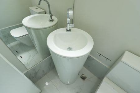 Casa à venda com 340m², 3 quartos e 3 vagas Casa à venda com 340m², 3 quartos e 3 vagasLavabo