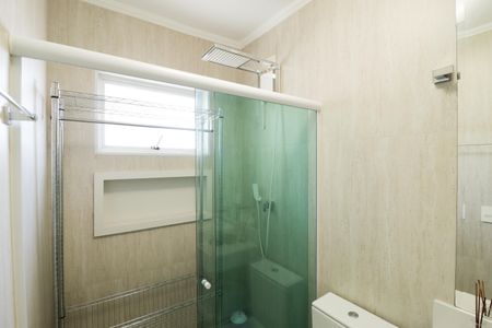 Casa à venda com 340m², 3 quartos e 3 vagas Casa à venda com 340m², 3 quartos e 3 vagasBanheiro da Suíte 2